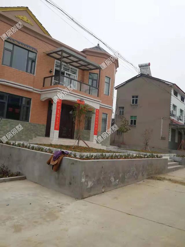 13米x12米二层带八角楼小别墅，经济耐看，占地140平