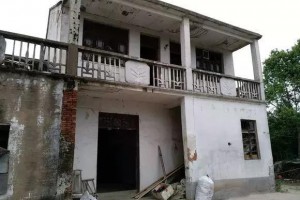 农村自建二层小别墅效果图，价格合适。
