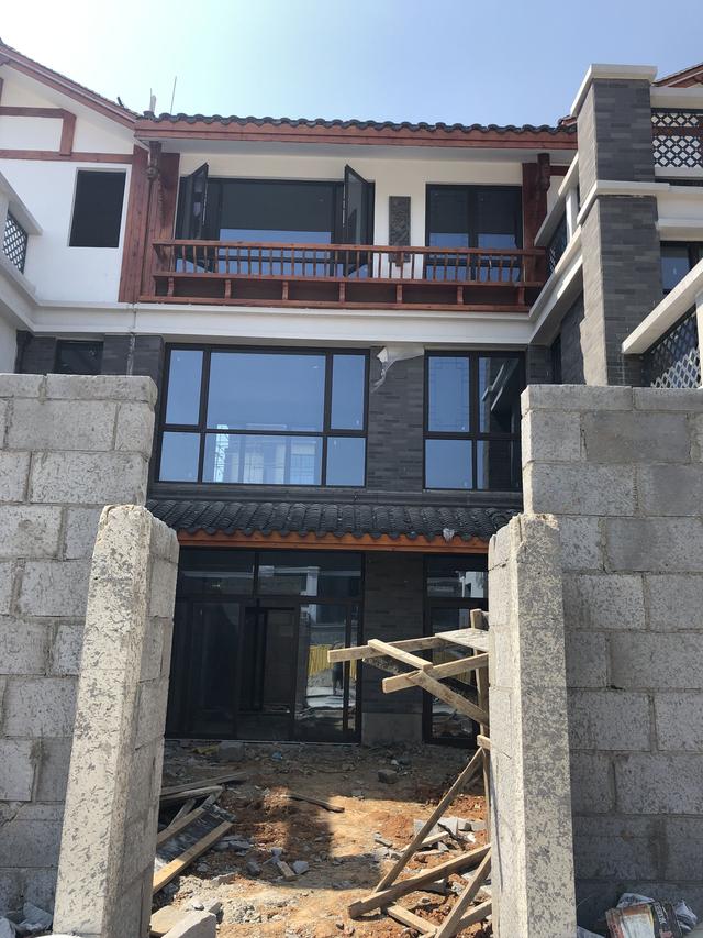 中式门斗这样盖才好看！农村自建联排新中式别墅，家家户户带小院