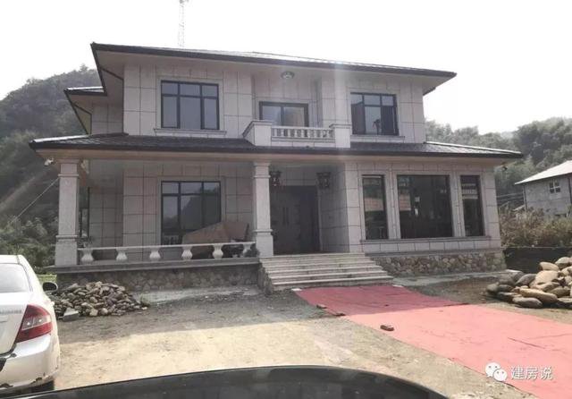 28栋漂亮别墅实景图，看到第1款，我就毫不犹豫收藏了