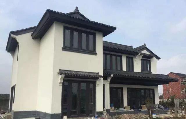 中式别墅设计：两层中式别墅，白墙粉黛不愧是中式最美的风采