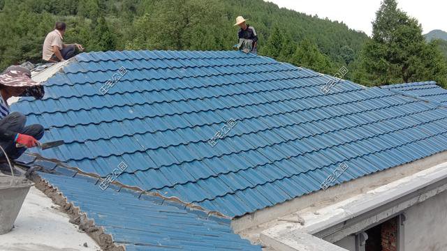 四川吴先生60万建别墅，又花25万白送堂哥一栋房，感情令人真羡慕