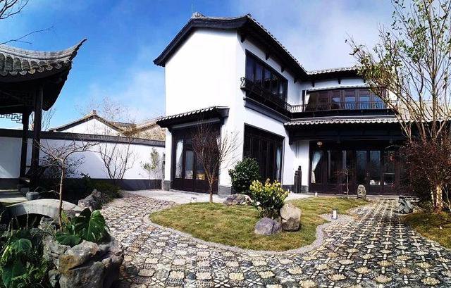260万/套，云南中式别墅，享200平私人庭院，用来养老太适合了