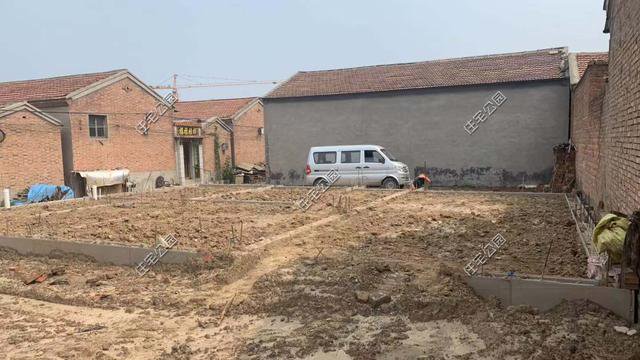 农村29万建新型别墅，空心墙灌水泥大锤都砸不动，以后就这样盖房