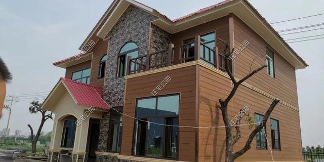 农村29万建新型别墅，空心墙灌水泥大锤都砸不动，以后就这样盖房