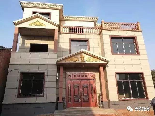 别墅实景比拼，您来看看哪栋造价更高呢？