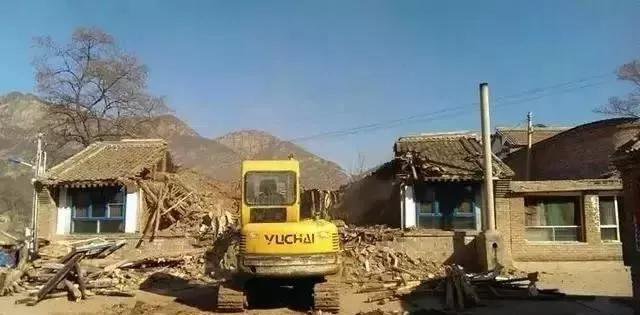 农村建房实拍38万就能盖出别墅你还舍得让家里的宅基地空着吗？