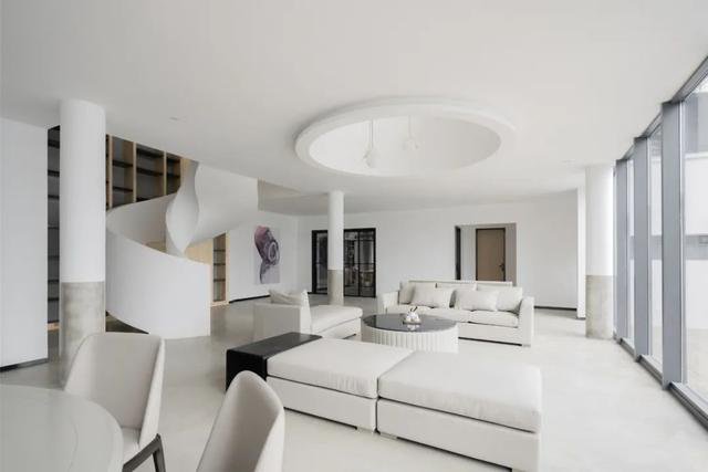 371m²现代极简别墅，舒适文艺的空间，自然惬意的生活
