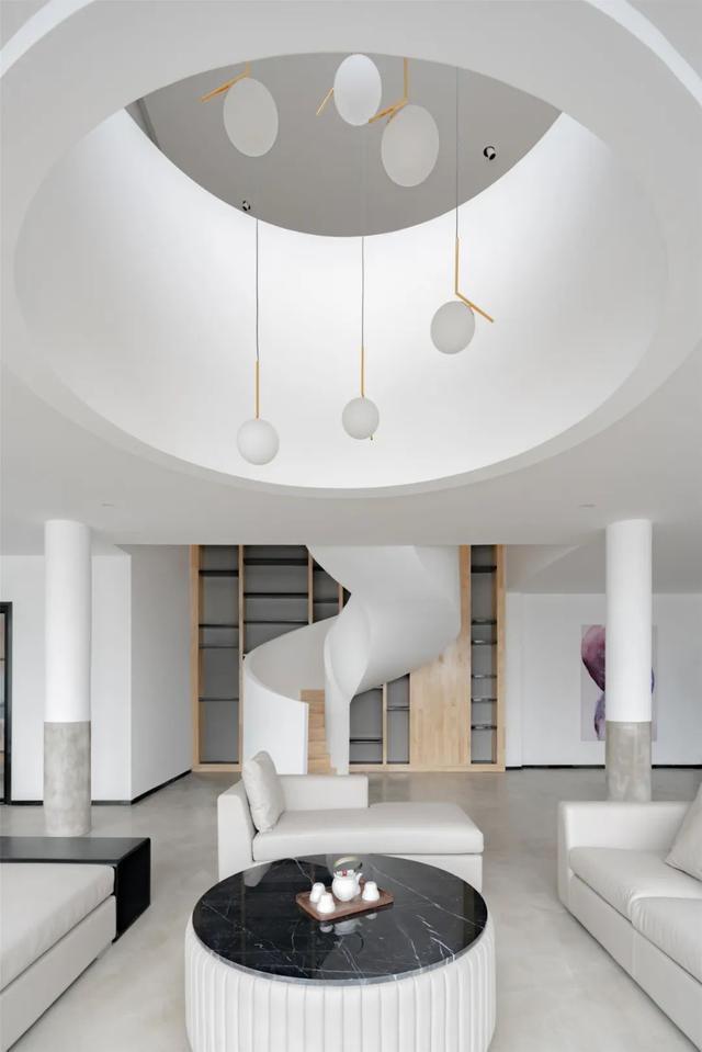 371m²现代极简别墅，舒适文艺的空间，自然惬意的生活