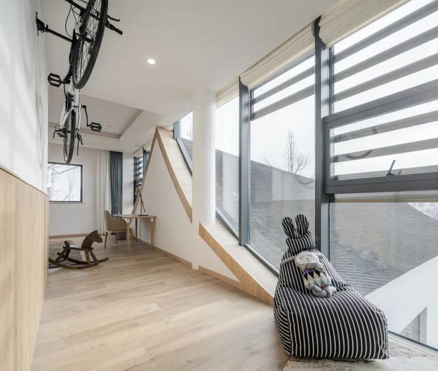 371m²现代极简别墅，舒适文艺的空间，自然惬意的生活