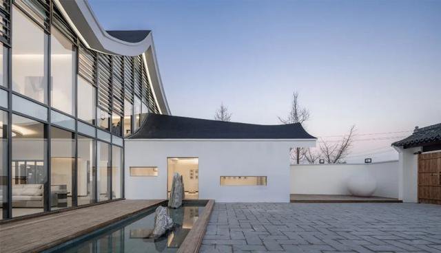 371m²现代极简别墅，舒适文艺的空间，自然惬意的生活