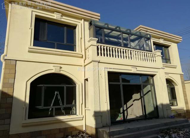 盖一栋简单温馨欧式小别墅，居住度假都可以
