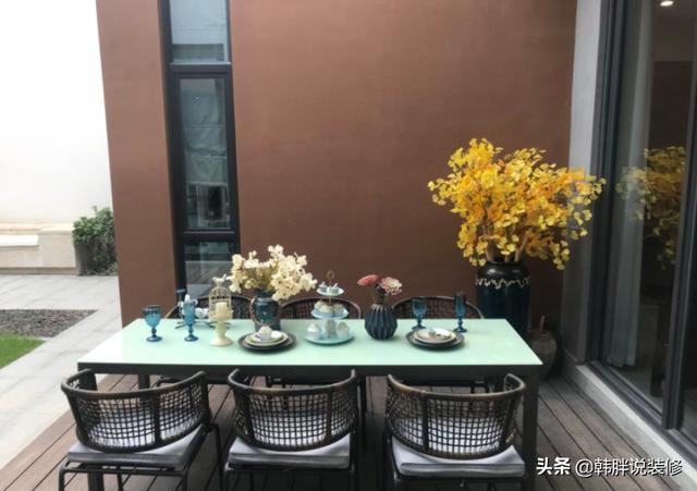 240平米5室3厅4卫独栋别墅，私家院子带泳池，普通人看看就好了