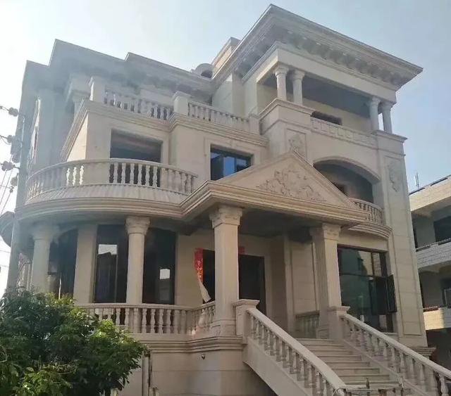18栋别墅建成实景，看到第6栋，果断收藏了