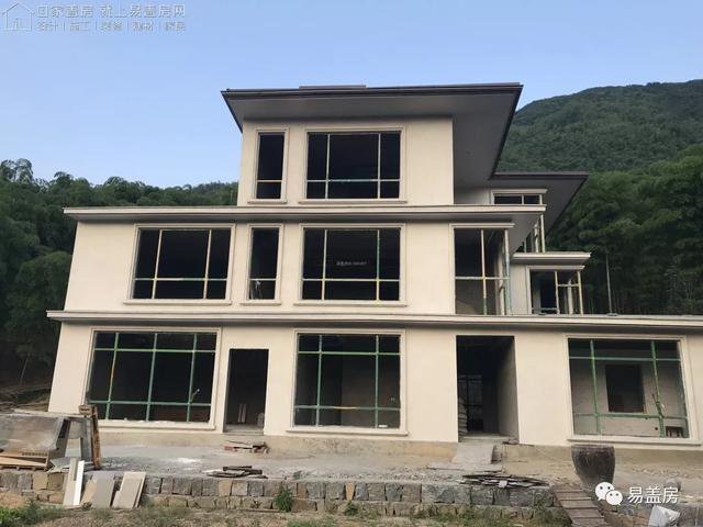 三层现代风格别墅建成效果